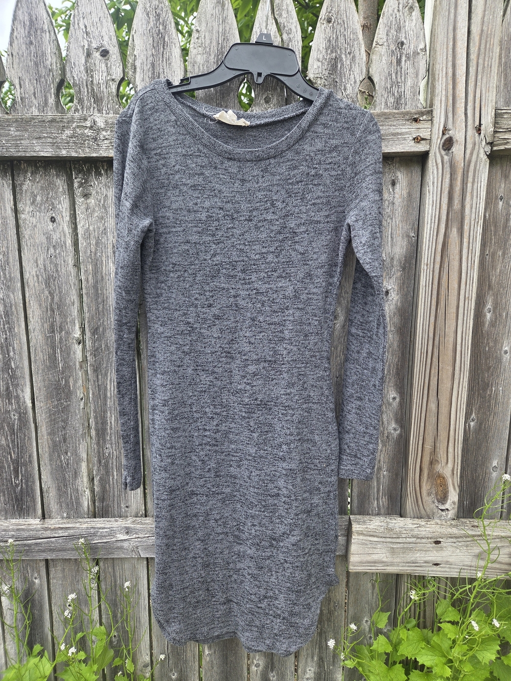 No Comment Gray Knit Long Sleeve Sweater Dress